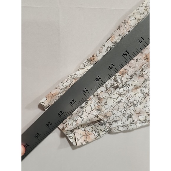 J. Jill Linen Blouse Womens XL Button-up  Long Sleeve, Floral Print‎ 100% Linen - Picture 7 of 9